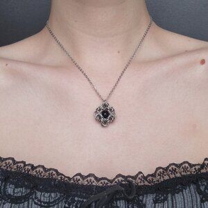 Victorian Gothic black pearl chainmaille necklace with a small silver chain